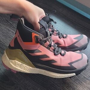 Adidas Terrex Free Hiker 2 Gore-Tex Sneaker Shoe Womens Wonder Red